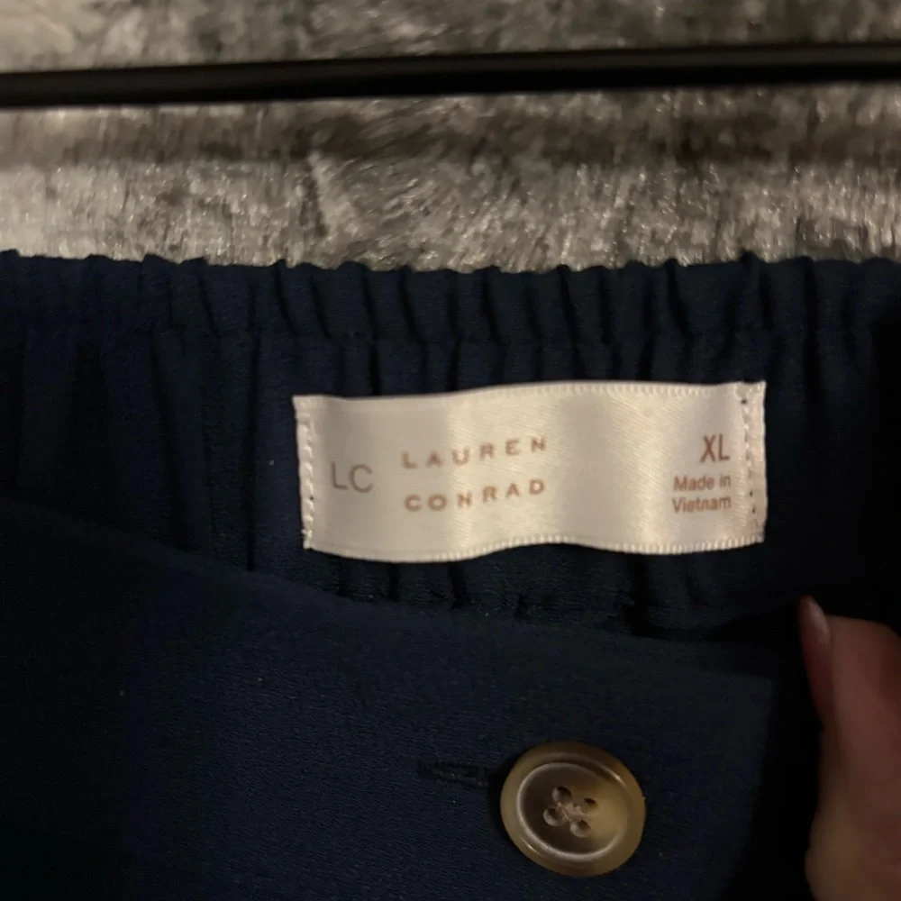 Lauren Conrad Navy Button-Front A-Line Skirt size XL - Picture 5 of 9